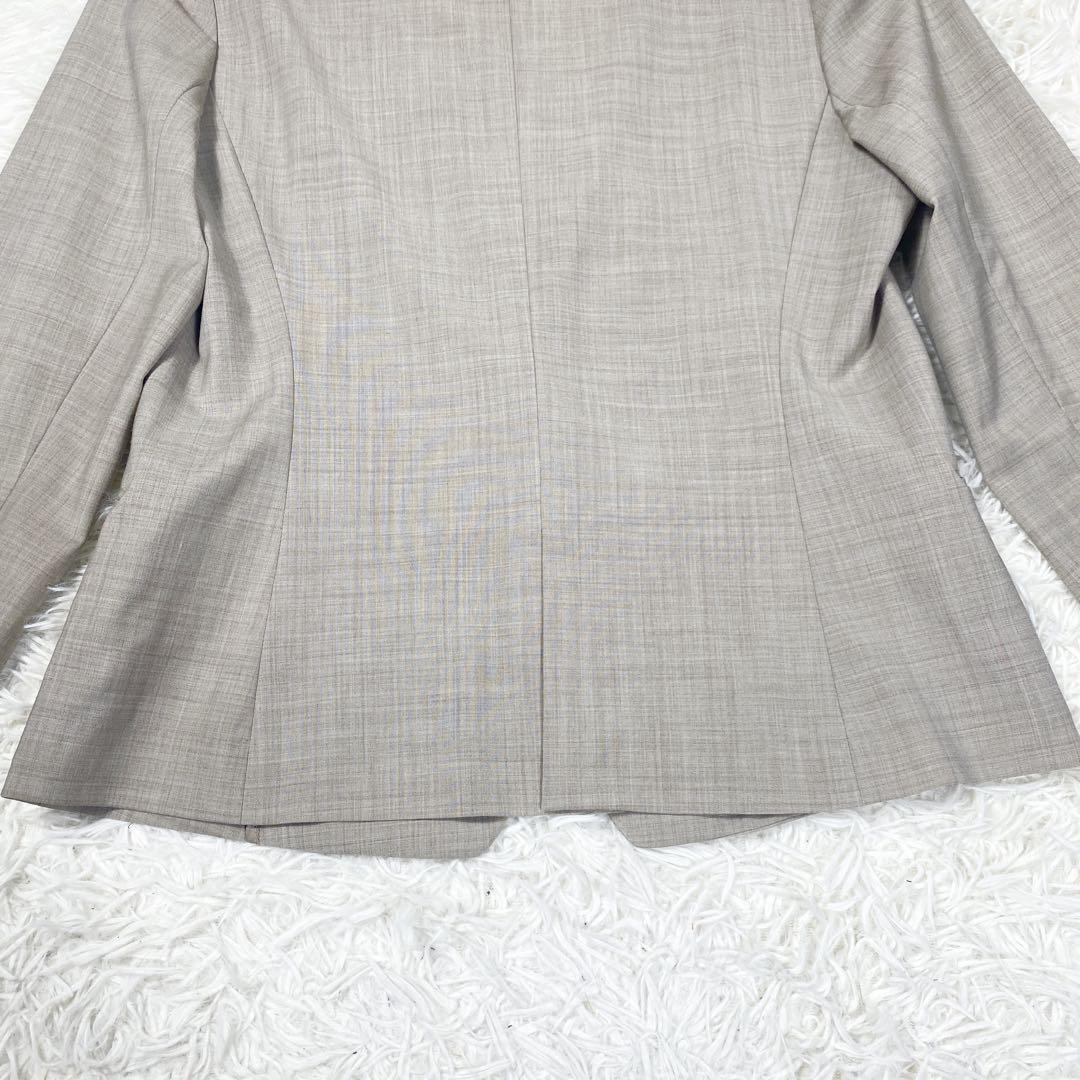 極美品　スーツカンパニーシー　春夏スーツ　ノーカラー　ベージュ　サイズ38(M)