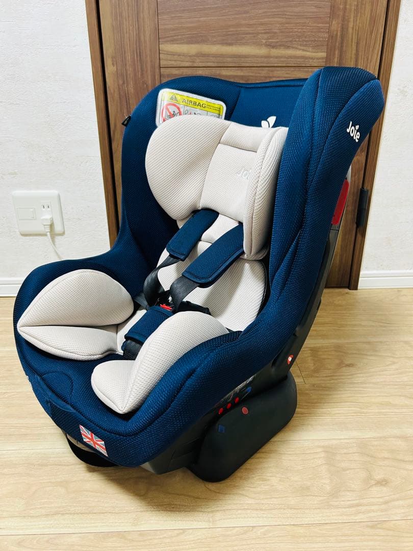 【美品】Joie 新生児対応 軽量&簡単取付 チャイルドシート Tilt チルト 【美品】Joie 新生児対応 軽量&簡単取付 チャイルドシート Tilt チルト