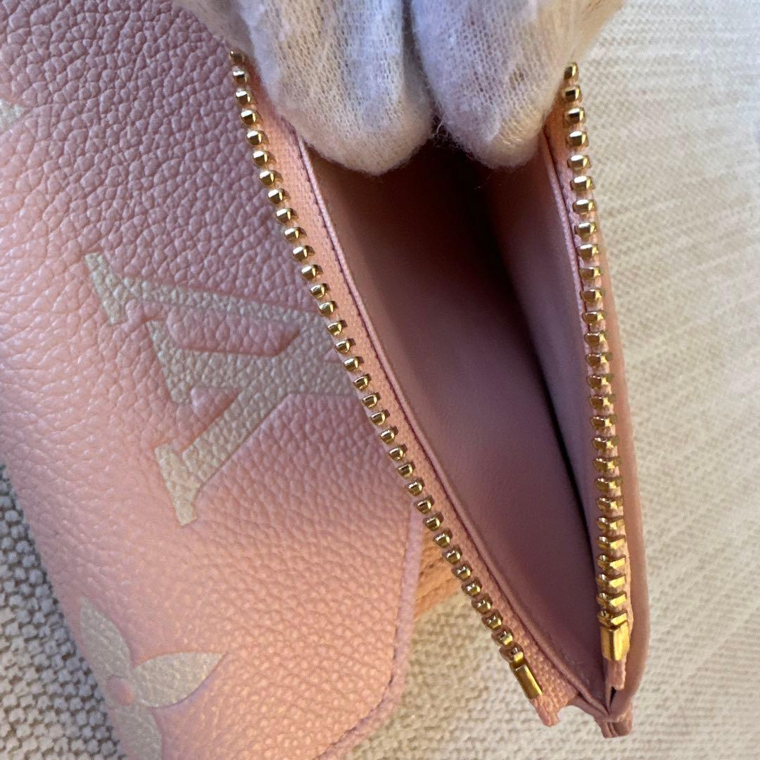 Louis Vuitton ピンク 三つ折り財布 Louis Vuitton ピンク 三つ折り財布