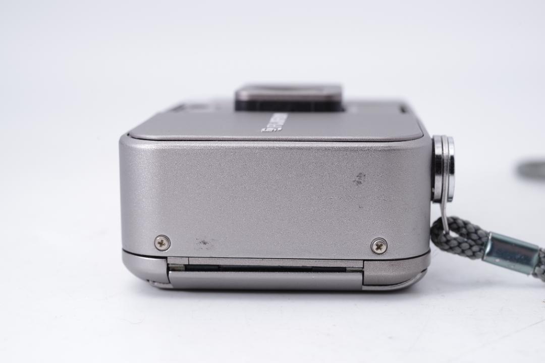 フィルムカメラ FUJIFILM CARDIA mini TIARA