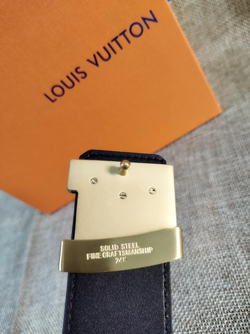 Louis Vuittonのブラウンレザーベルト ~~ LOUISS VUITTONN ブラウンレザーベルト 100cm/40