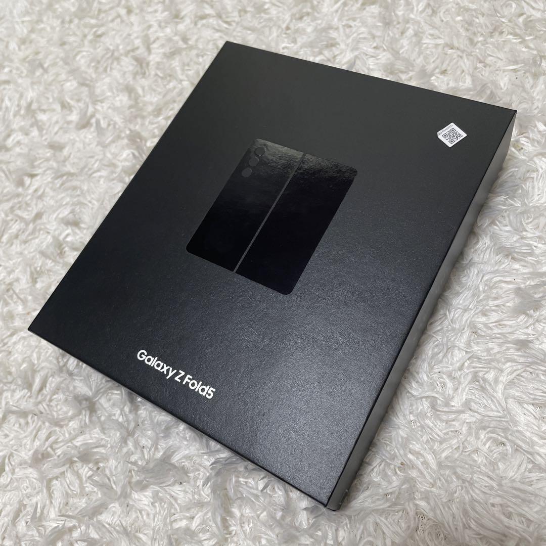 ケース2種付】Galaxy Z Fold5 256GB au版 ケース2種付】Galaxy Z Fold5 256GB au版