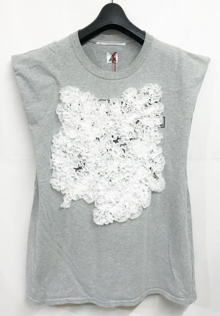 ユウミアリア EMBROIDERY SLEEVELESS T-SHIRT ＄