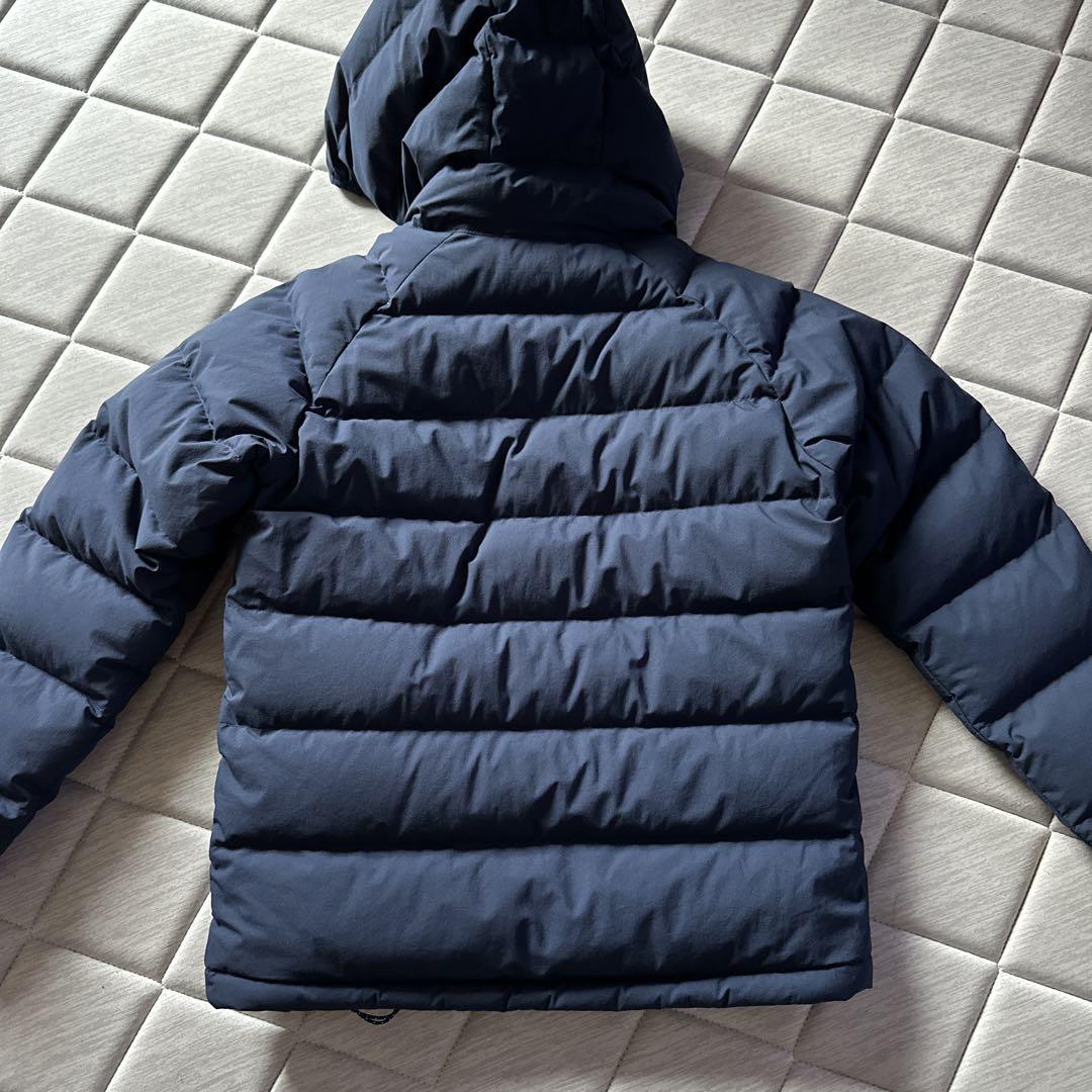 美品　モンベル　ウインドストッパー ダウンパーカ Kid's 　150