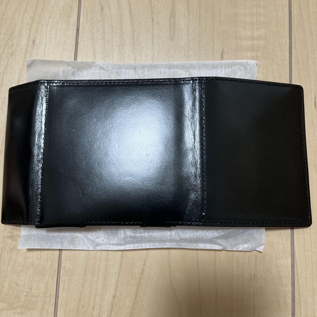 abrAsus 黒 二つ折り財布