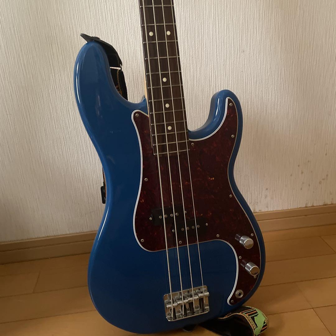ベース Fender Traditional 60s Precision Bass