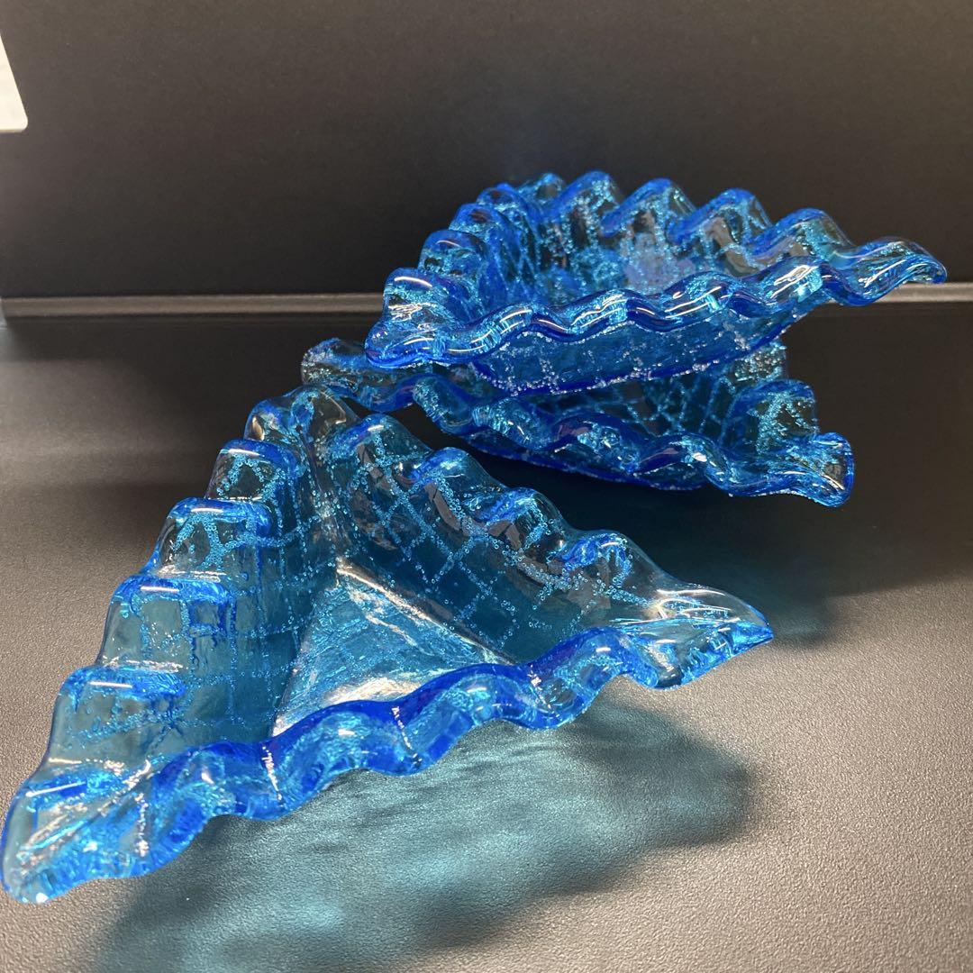 昭和レトロ　ウランガラス　青ガラス　三角　小皿　ヴィンテージ　アンティーク