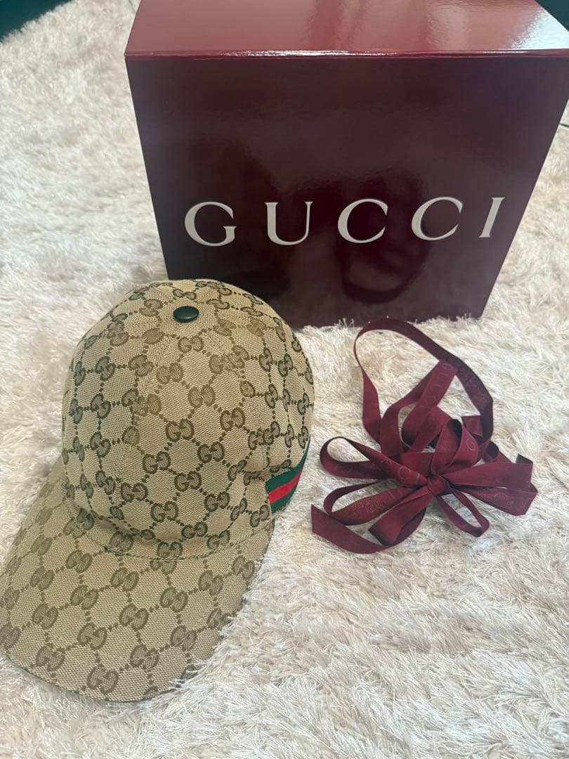 GUCCI ウェブ ストライプ付き GGキャンバス ベースボールキャップ