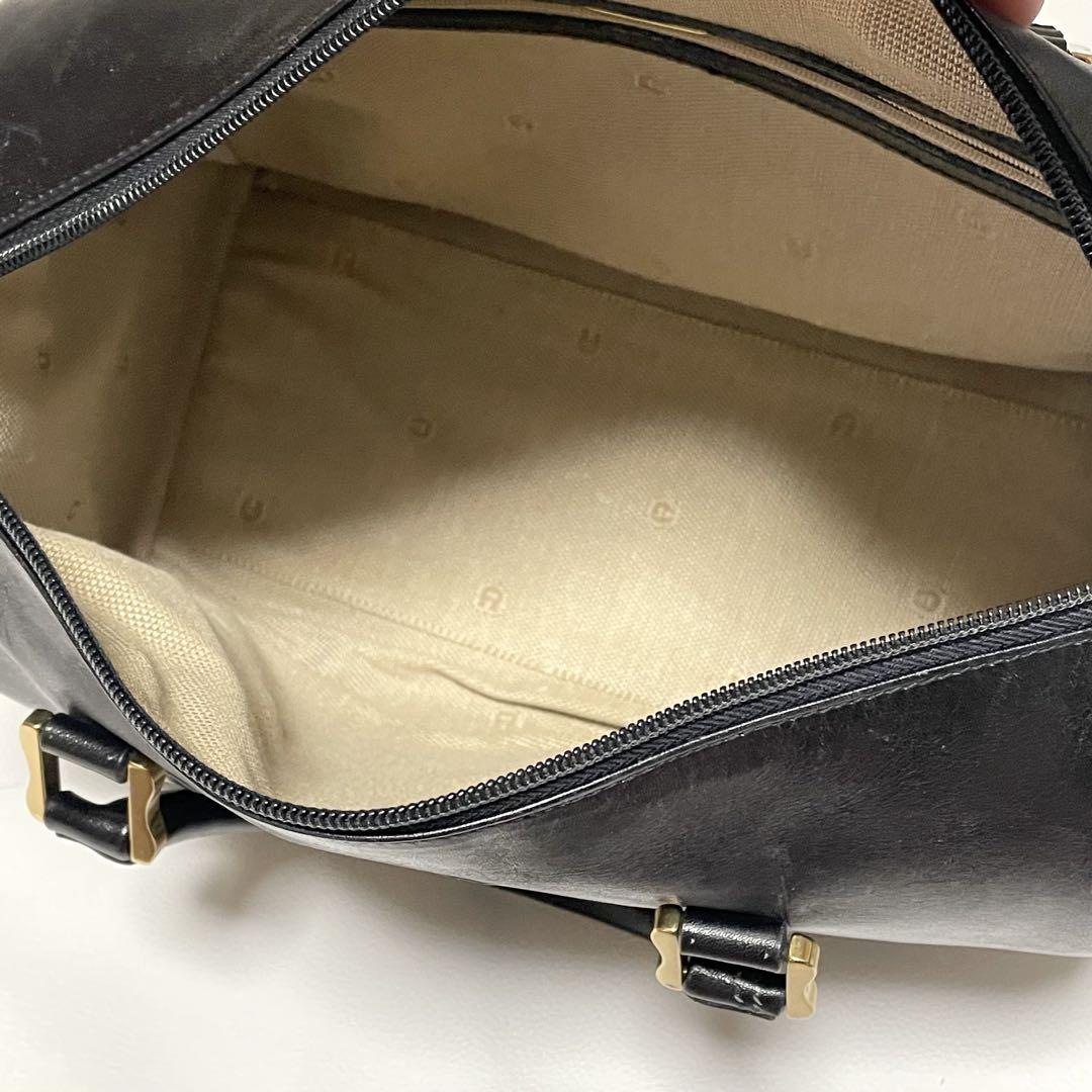 エティエンヌアイグナー ボストンバッグ ロゴプレート ゴールド金具 レザー 黒