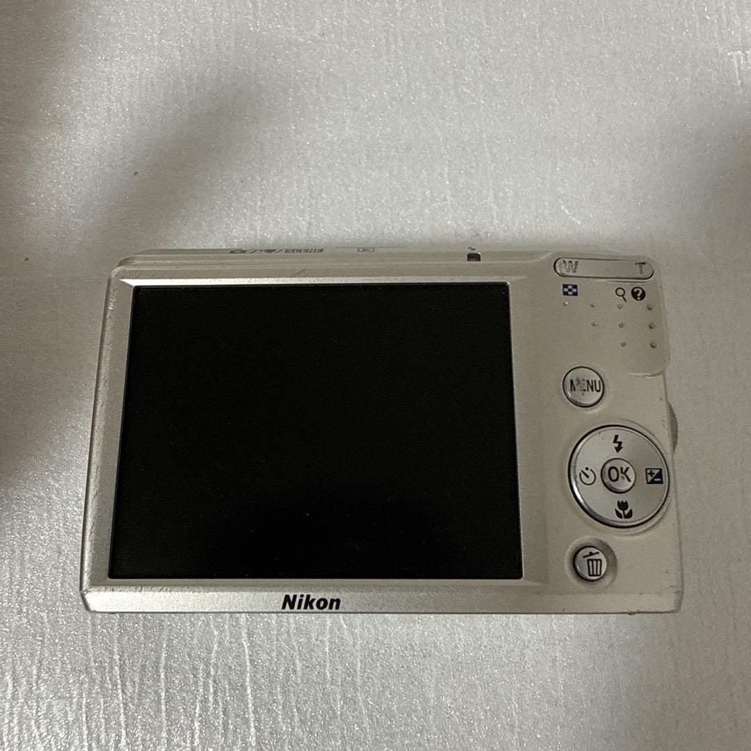 ❗️激安価格❗️デジカメ　本体　Nikon Coolpix L18