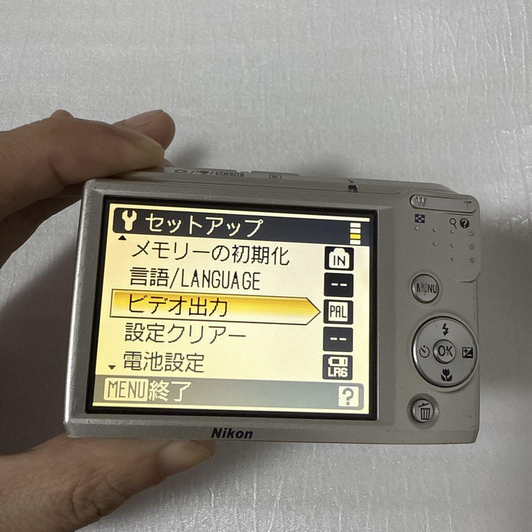 ❗️激安価格❗️デジカメ　本体　Nikon Coolpix L18