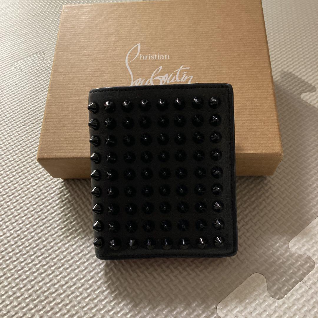 ルブタン 定番鋲ミニ財布 画像1
