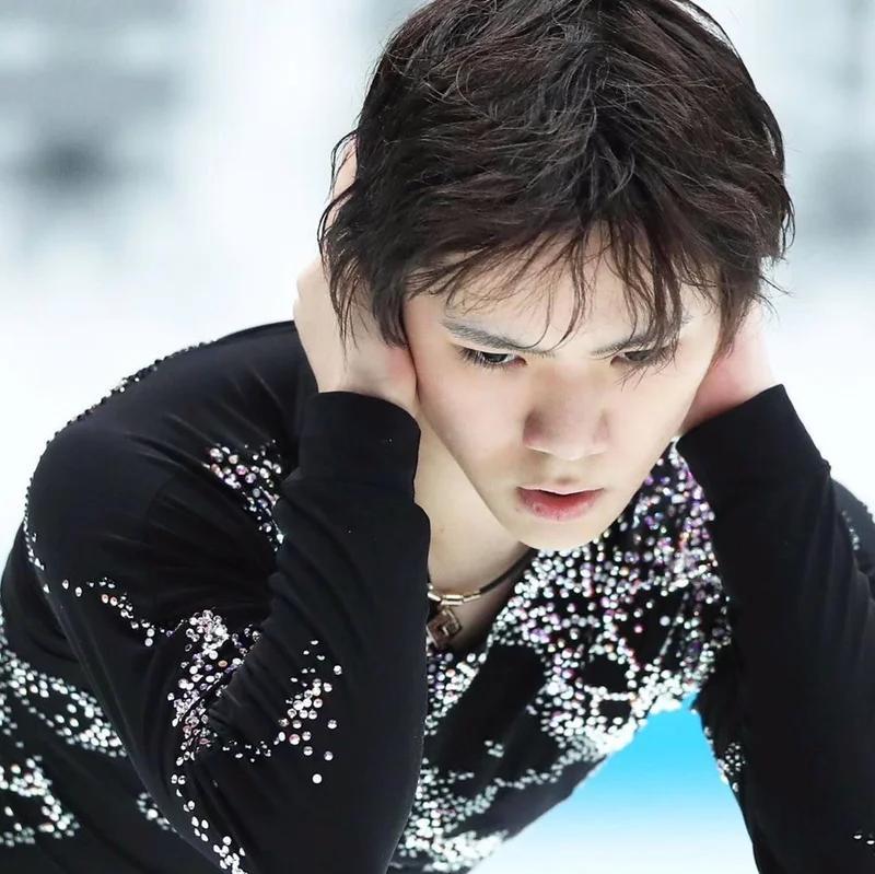 数々のアワードを受賞】 宇野昌磨 マスク ブラック ダンシングマイオウン - 小物 数々のアワードを受賞】 宇野昌磨 マスク ブラック ダンシングマイオウン - 小物