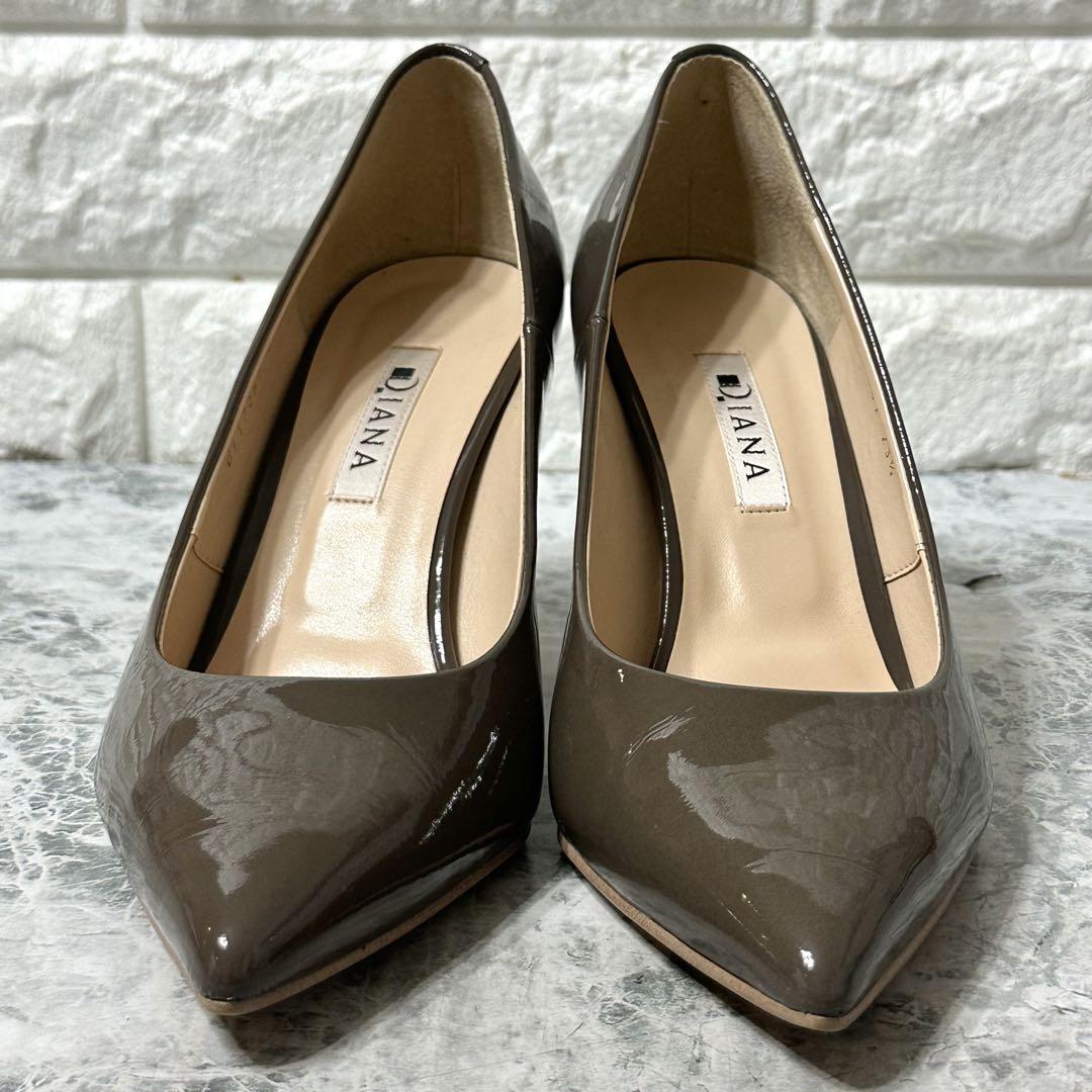 ⭐️極美品⭐️ DIANA ダイアナ エナメルパンプス　23-5cm