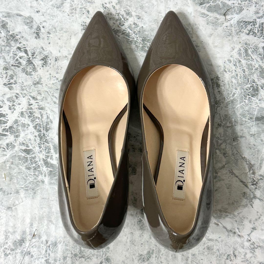 ⭐️極美品⭐️ DIANA ダイアナ エナメルパンプス　23-5cm