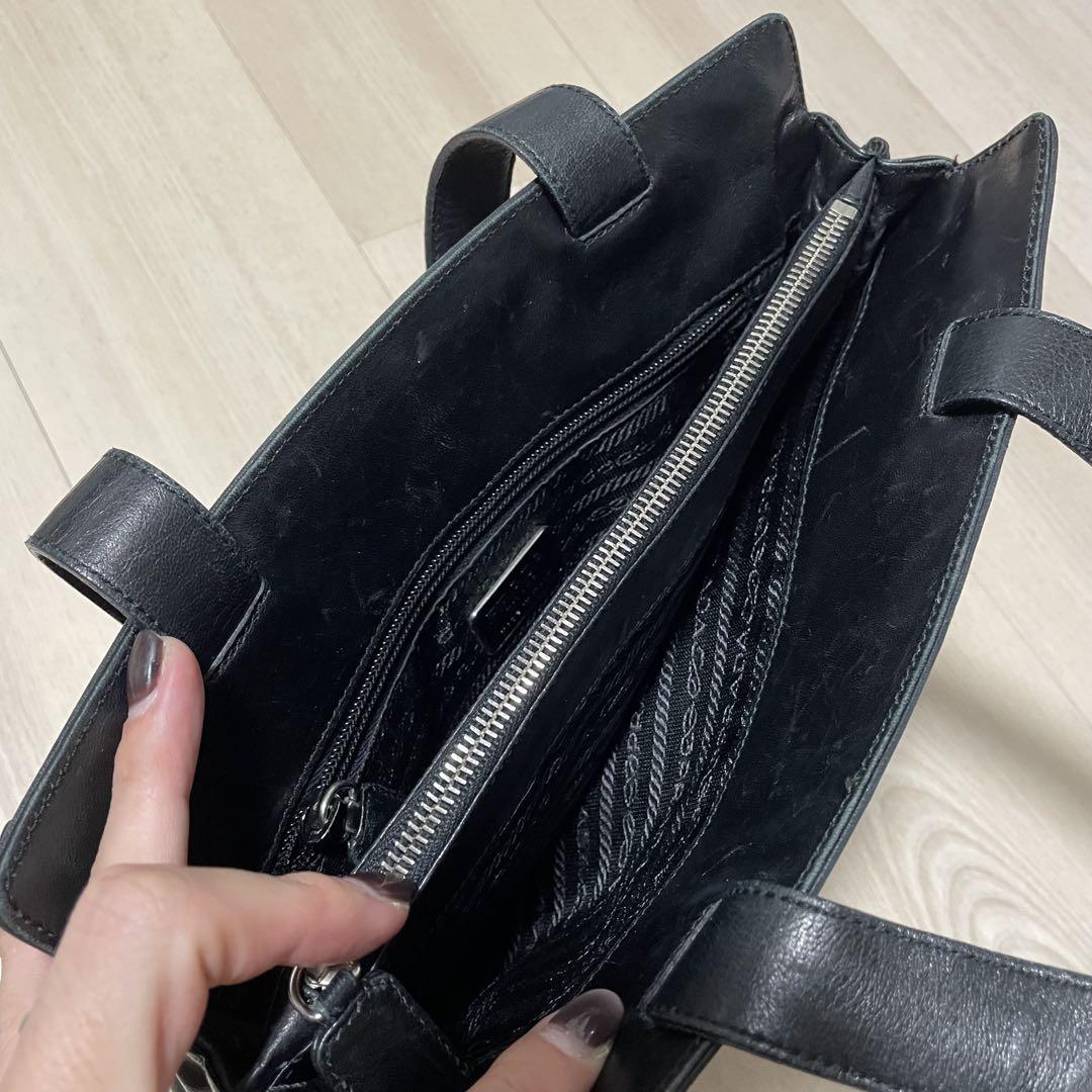 ロゴ型押し