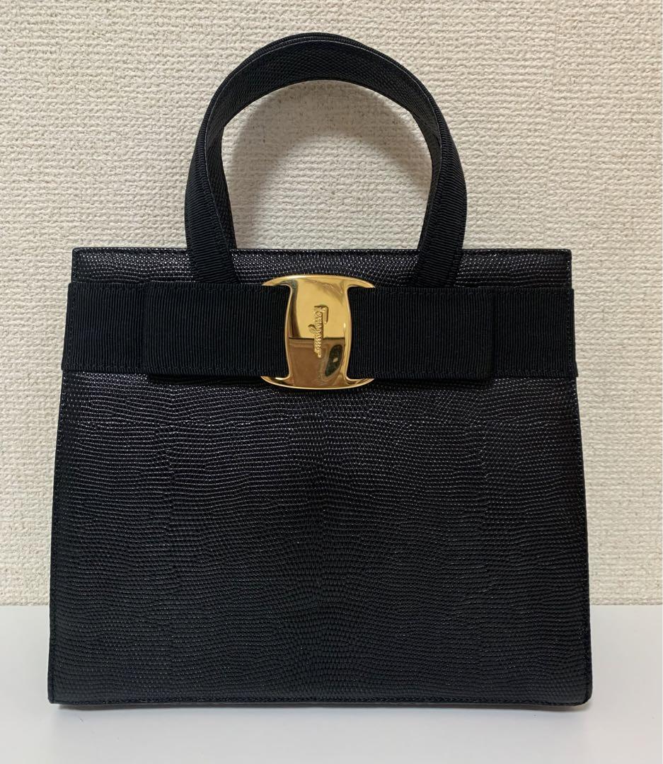 Ferragamo サルバトーレ フェラガモ　ヴァラリボン　バック