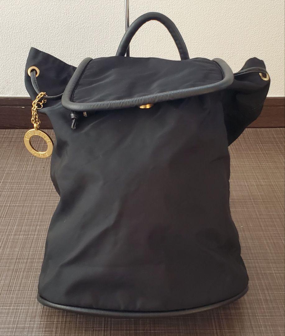 CELINE サークルロゴチャーム付き リュックサック