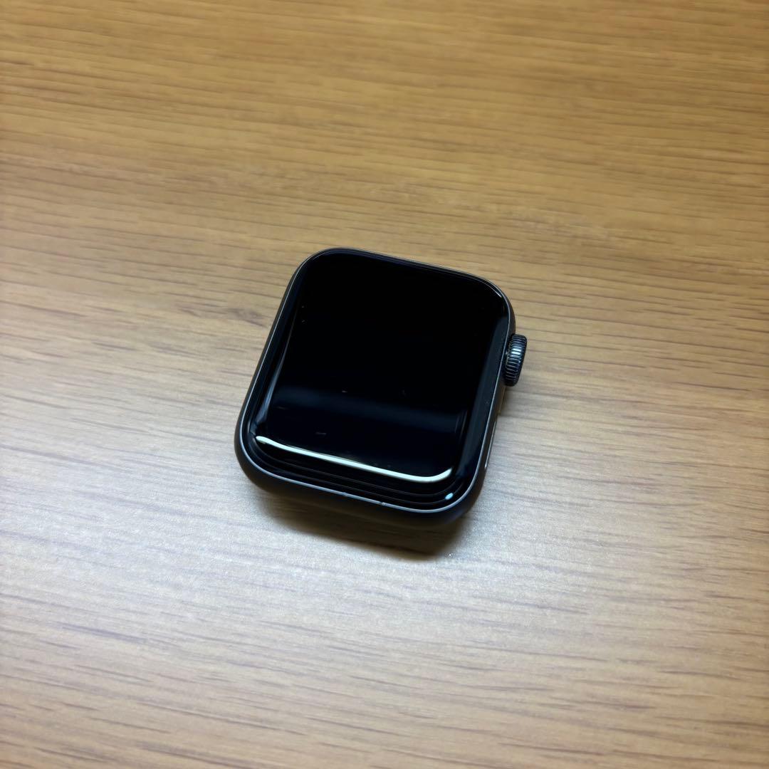 Apple WatchSE NIKE 第1世代 40mm Space Gray