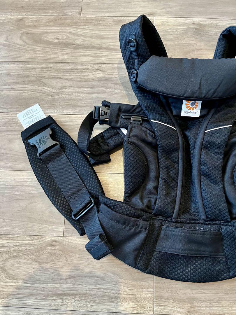 ergobaby ブラック　エルゴベビー　オムニブリーズ OMNI Breeze