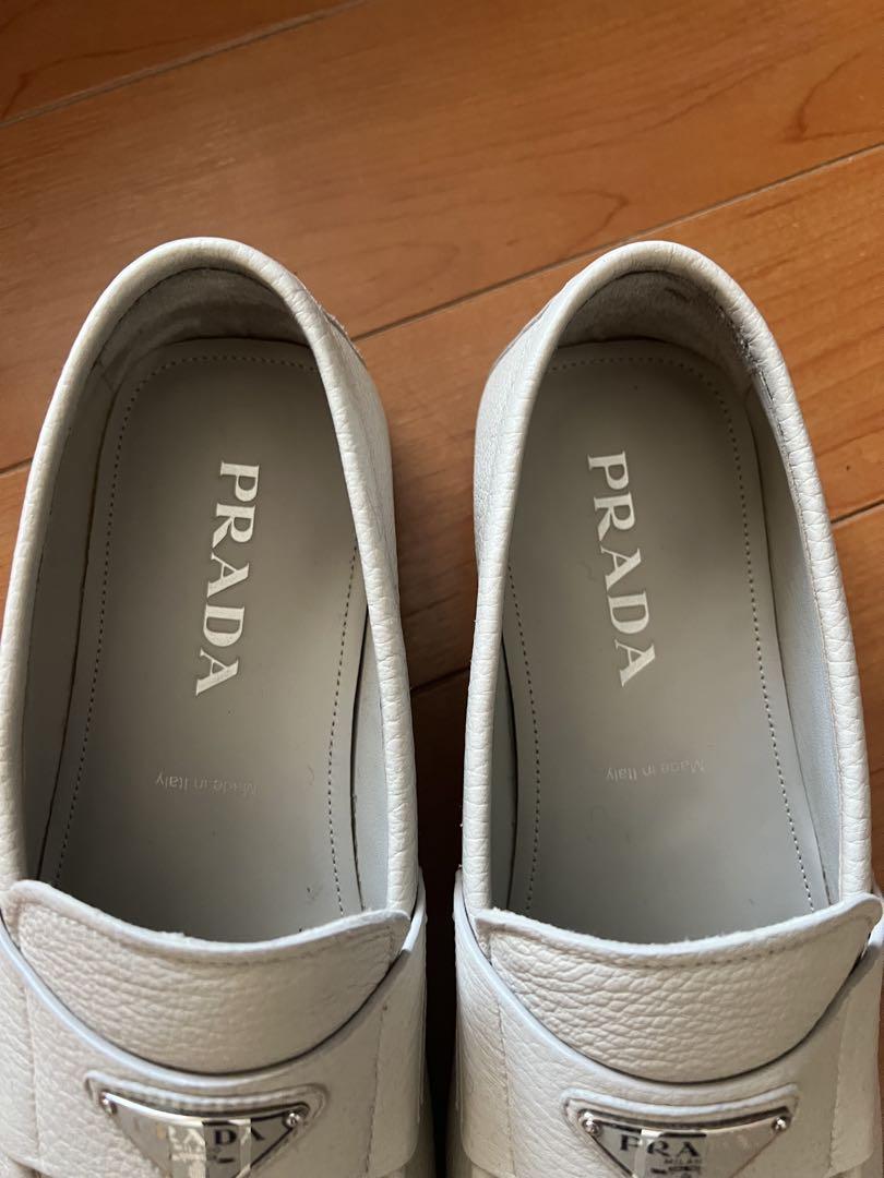 PRADA レザー ローファー　2DB213