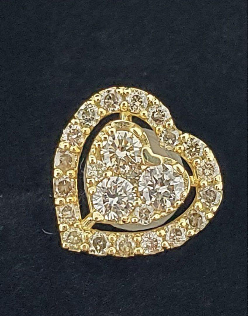 ダイヤモンド0.3ct×2個 k18 ハートピアス 新品 鑑定書つき