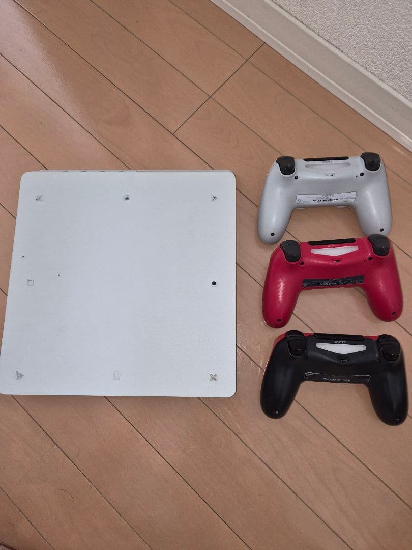 PlayStation 4 本体 コントローラーセット目立った傷や汚れなし UP786_INFO