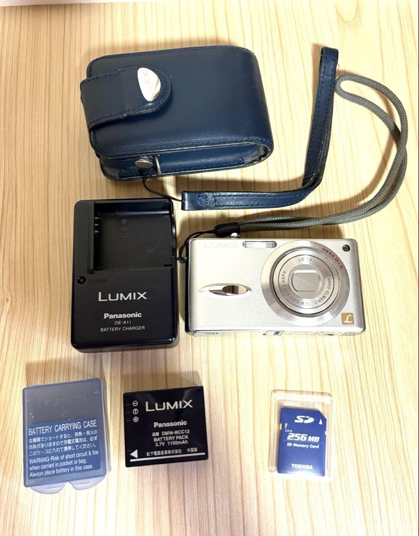 Panasonic Lumix dmc fx8デジタルカメラ 本体、付属品