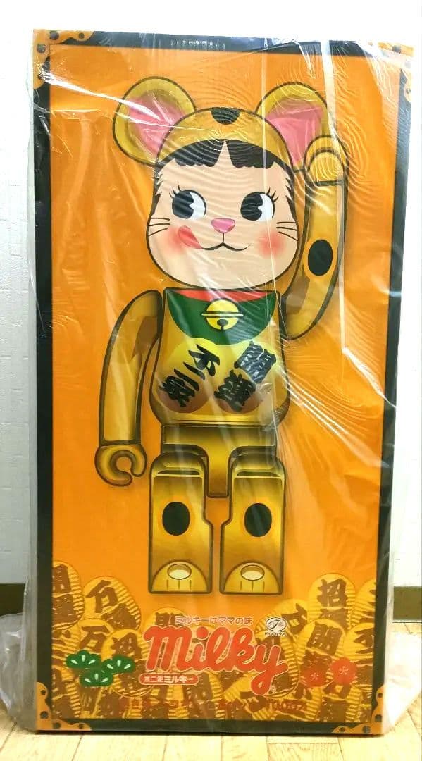 ベアブリック ペコちゃん 招き猫 2018年 1000♥に近い