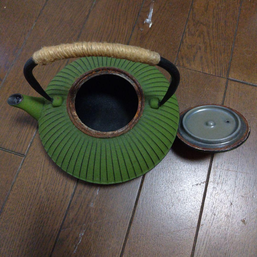 緑色 鋳鉄製 鉄瓶 緑色 鋳鉄製 鉄瓶