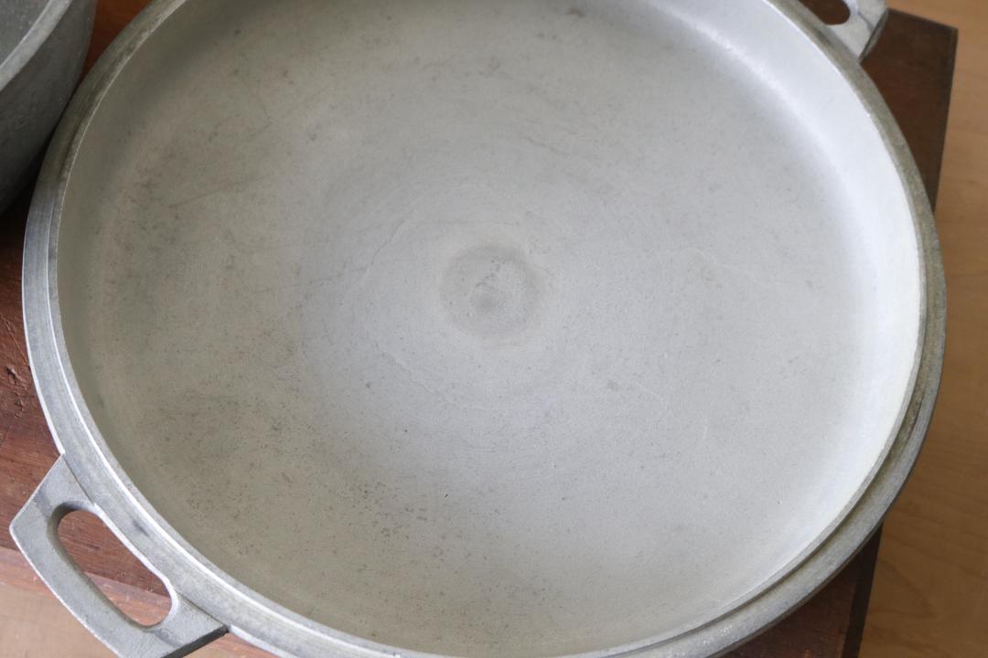 レトロ 使い込まれたアルミ鍋 キング印 3kg炊 無水鍋 両手鍋 蓋付き 希少