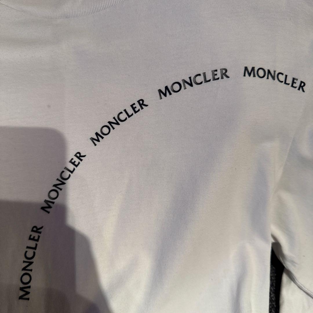 MONCLER | モンクレール 8D00009 8390T