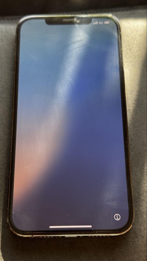 上品iPhone 12
