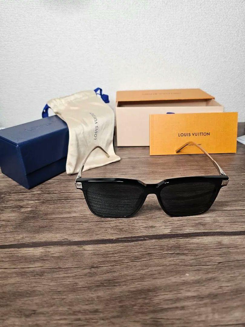 Louis Vuitton　ルイヴィトン　サングラス　スクエア　モノグラム