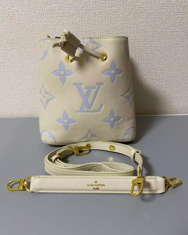 Louis Vuitton モノグラム ショルダーバッグumLOUIS VUITTON