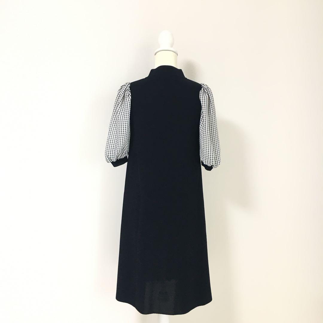 近年☆美品☆René /ルネニットワンピース 白襟ラインストーン36