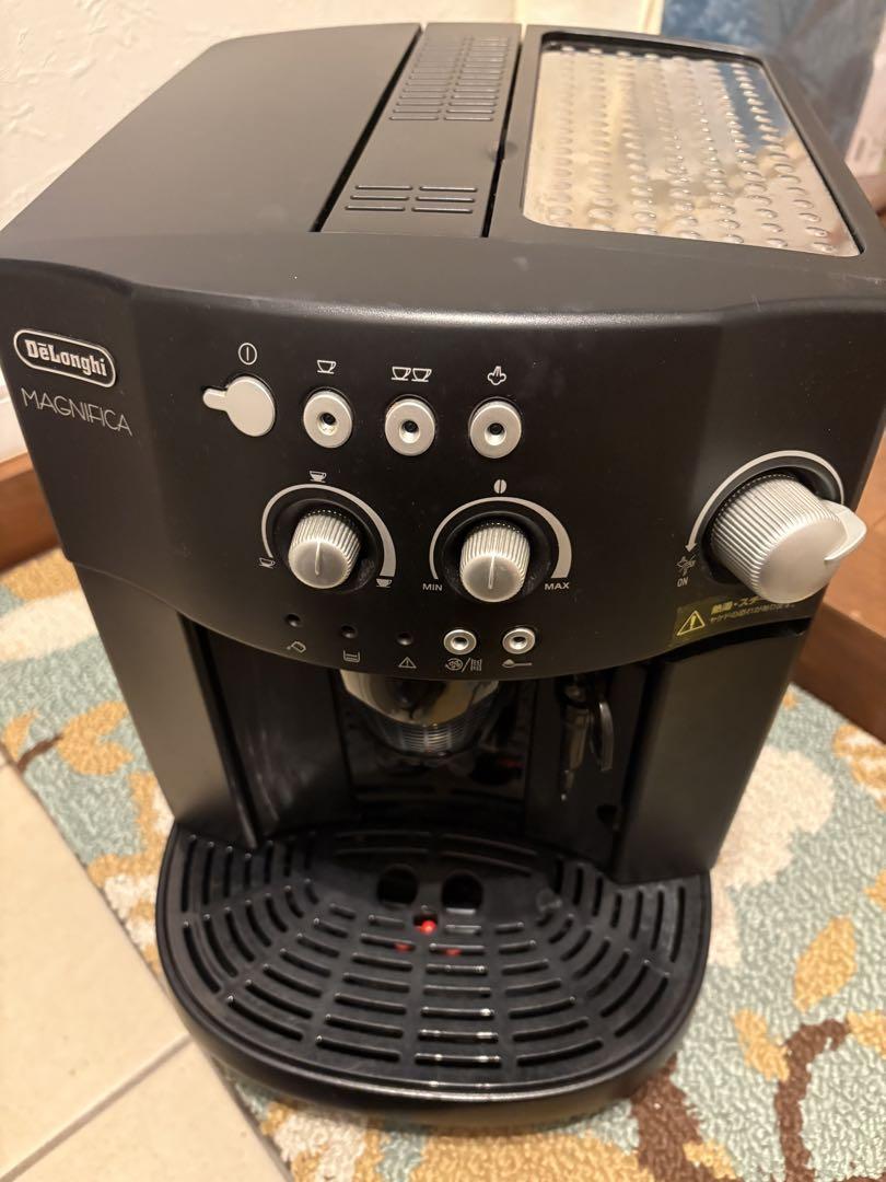大型セールや時期 デロンギコーヒーマシン（ジャンク品） - メルカリ コーヒーメーカー・エスプレッソマシン