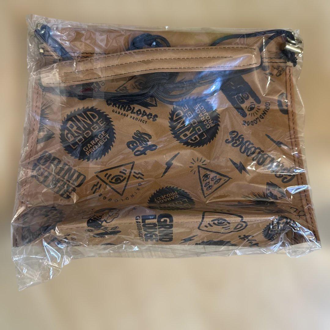 グラインドロッヂ 新品未使用品 レザーサコッシュ　boab leather