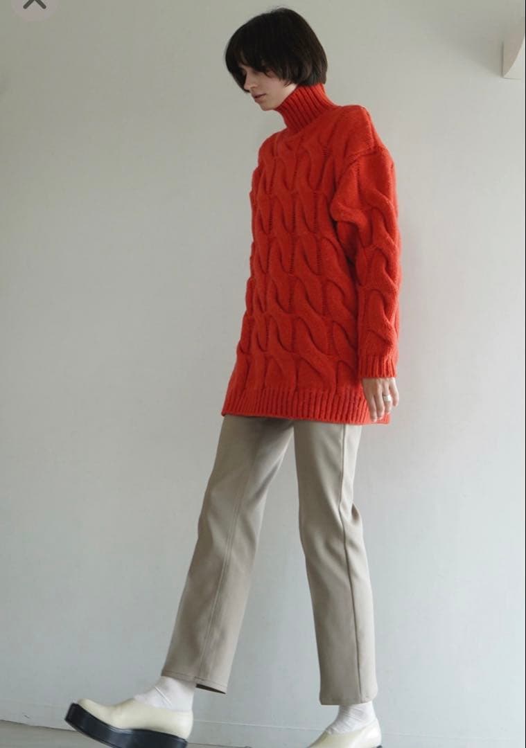 【新品未使用】CLANE クラネ ケーブルニット タートルネックニット 【新品未使用】CLANE クラネ ケーブルニット タートルネックニット