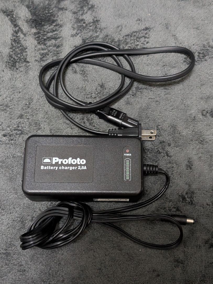 Profoto B2バッテリーチャージャー