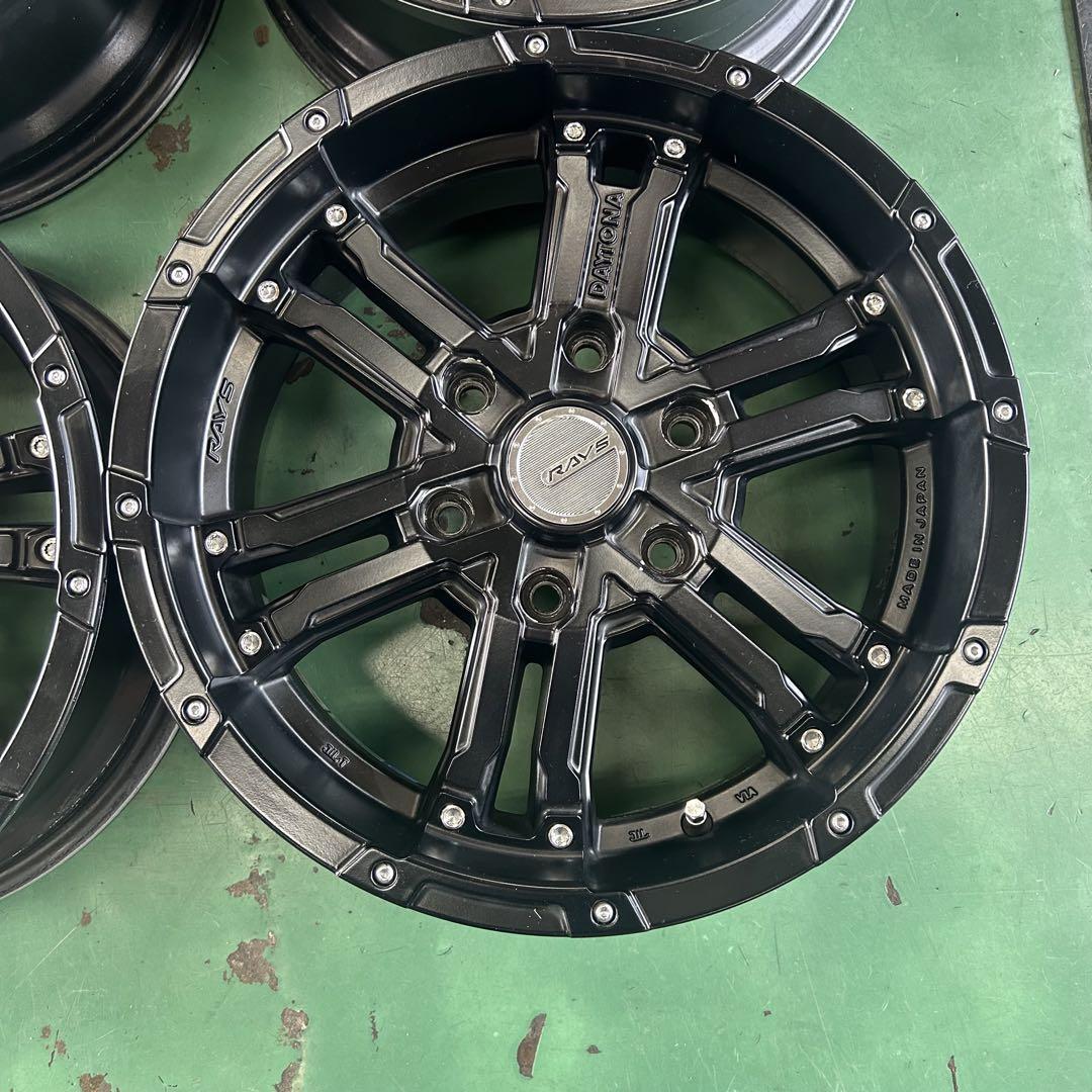 中古アルミ17X6.5 RAYS DAYTONA FDXハイエース用　4本セット