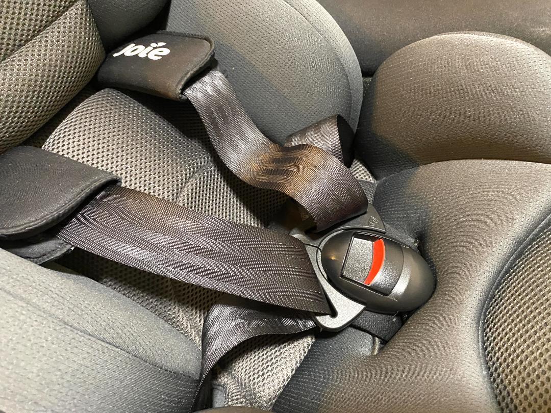 joie ジョイー　ISOFIX Arc 360° 回転式　チャイルドシート