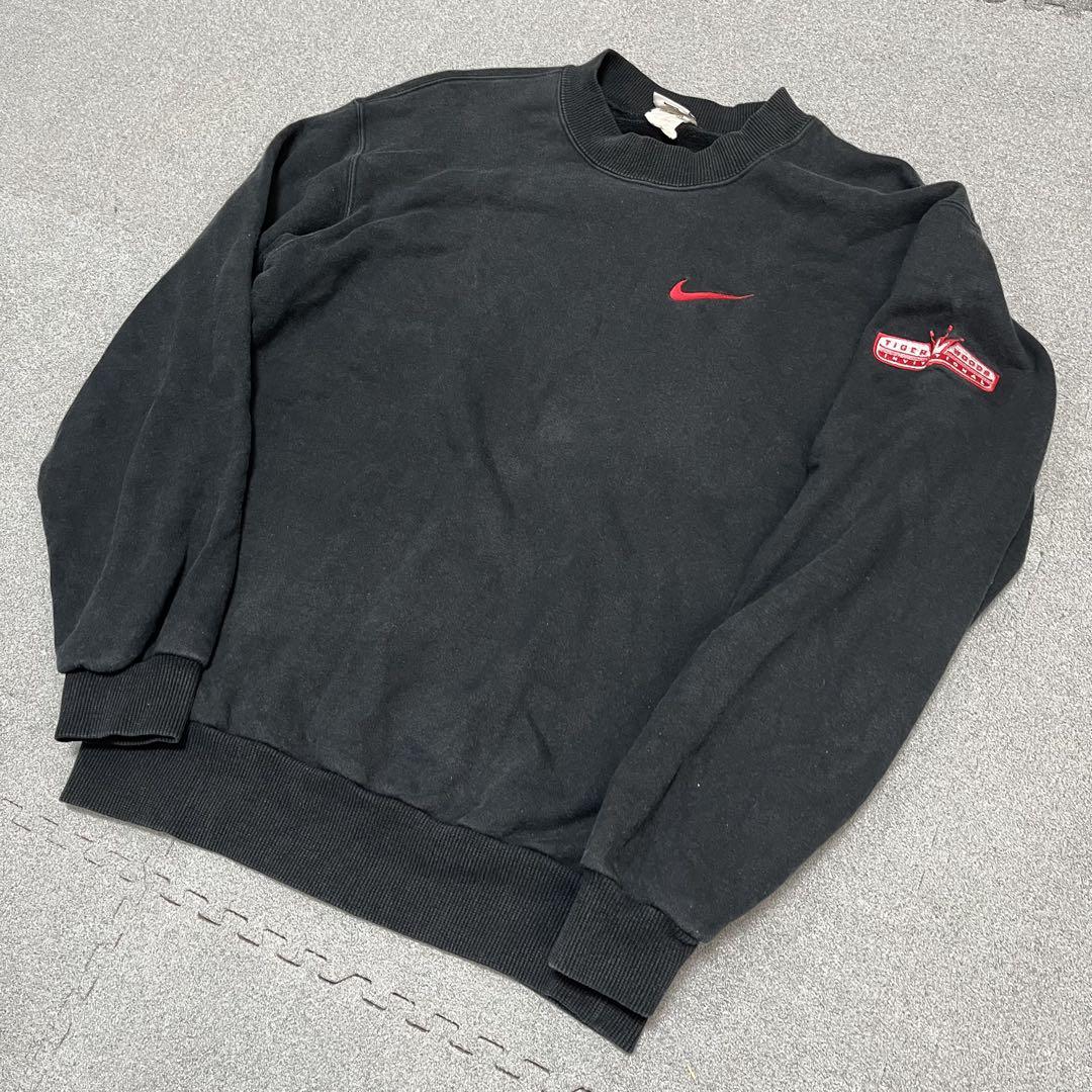 再入荷アイテム 381 ス ワッペン 赤 銀タグ L スウェット ブラック Nike トップス