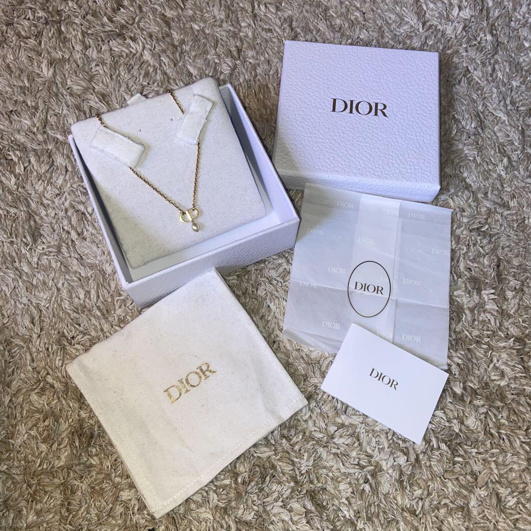 Dior パール付きネックレス