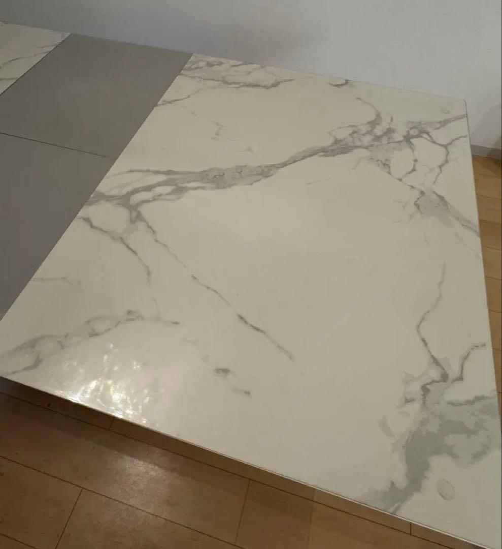 ALETTA 伸長式ダイニングテーブル