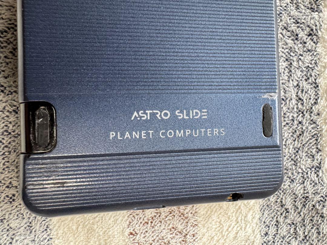 スマートフォン本体 Astro Slide 5G Transformer