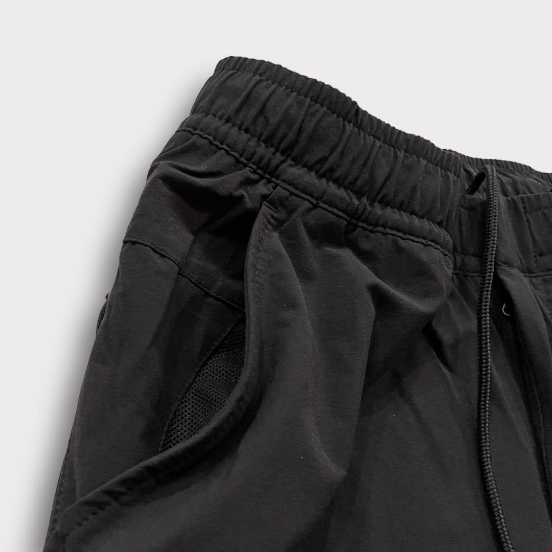 ナイキ　ウーブン　テーパードパンツ　メンズ　Ｌサイズ　ブラック　ストレッチ　黒