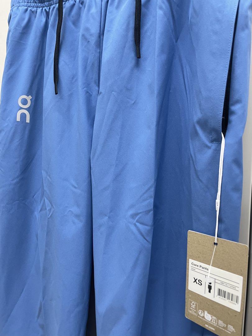 新品未使用　On　オン　CORE PANTS　コアパンツ　XSサイズ　人気完売色
