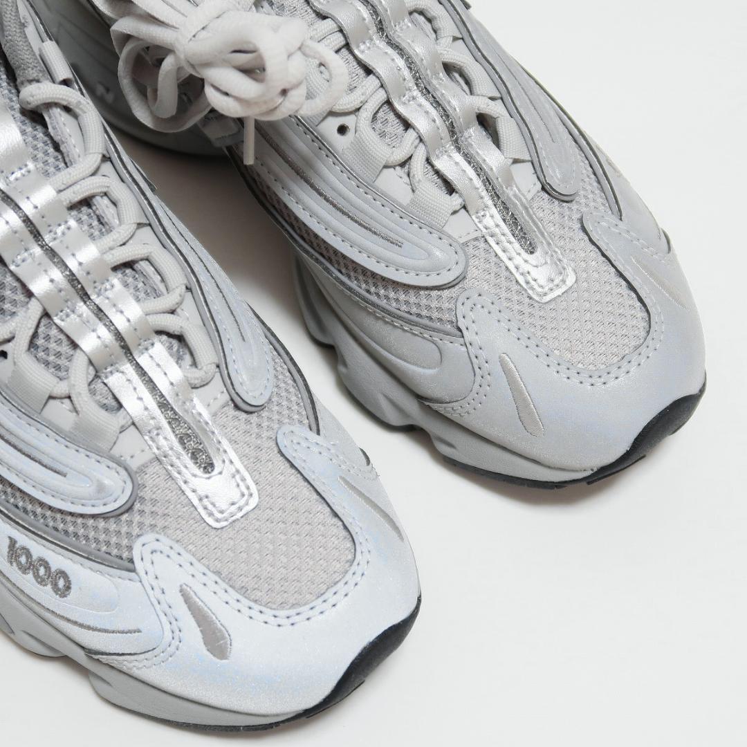 M1000TE スニーカー