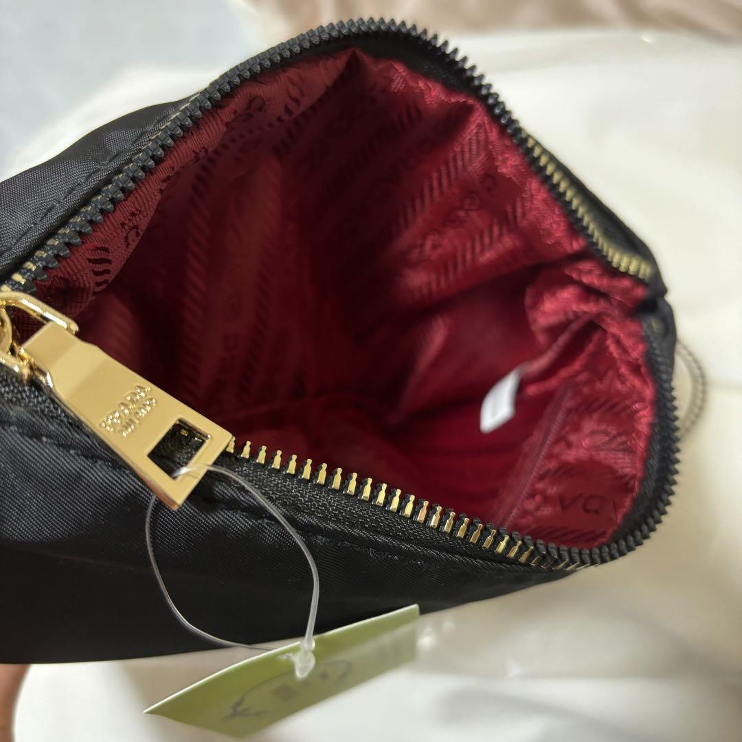 新品 PRADA プラダ ノベルティ ポーチ - メルカリ